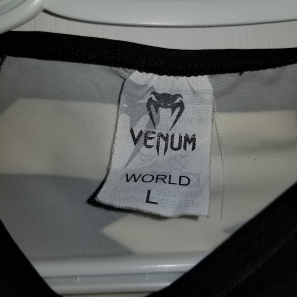 Venum compression long sleeve shirt - Picture 3 of 3